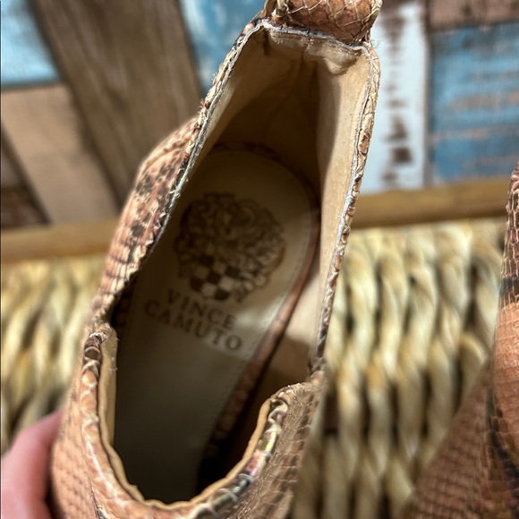 Vince Camuto Tan Snakeskin Heeled Booties 8 - Picture 2 of 15